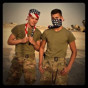 Meet your Posher, Aaron